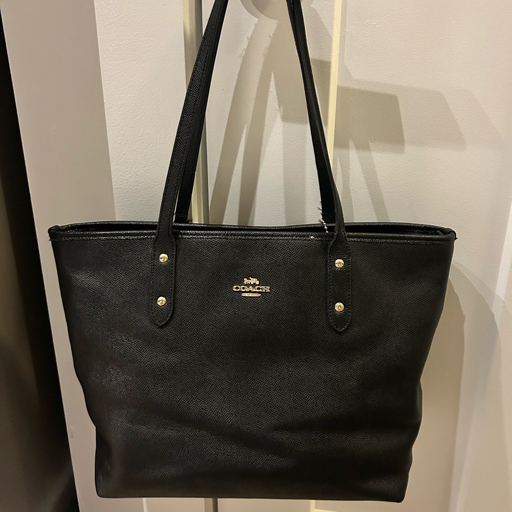 Black Coach Leather Zip Tote
